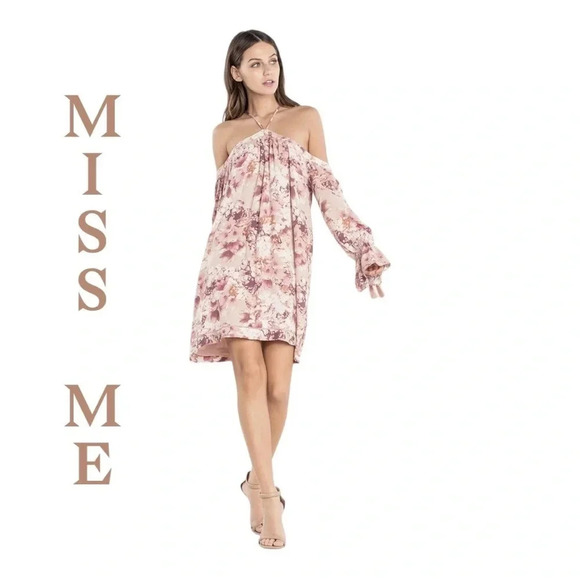 Miss Me Prized Possession Halter Off The Shoulder
Floral Ruffle Dress S. NWT - Picture 1 of 16